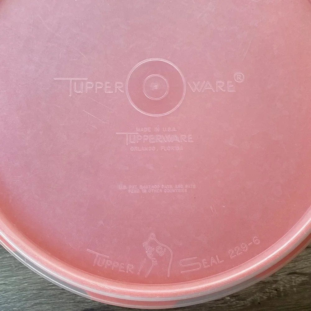 Vintage Tupperware Servalier Nesting Bowls Set of 3 Orange Lime‎ Green Lids
